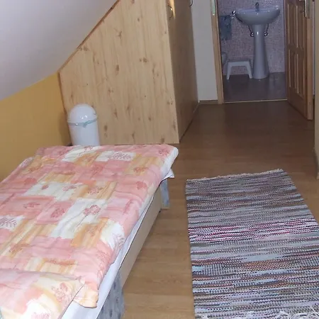 Hegyalja Gyongyszeme Panzio Tokaj