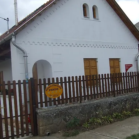 Gæstehus Hegyalja Gyongyszeme Panzio Tokaj